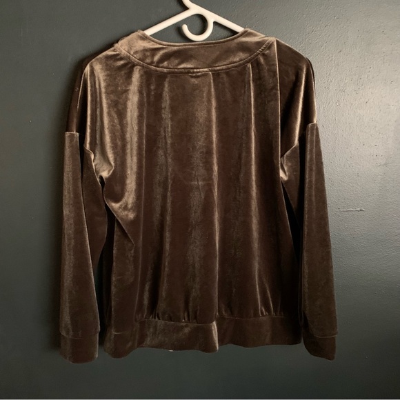 Bobeau Velour Long Sleeve with Criss Cross Lace Up Small - Picture 2 of 6